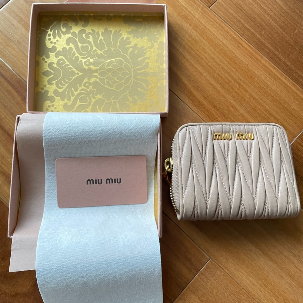 Miu Miu small leather wallet
